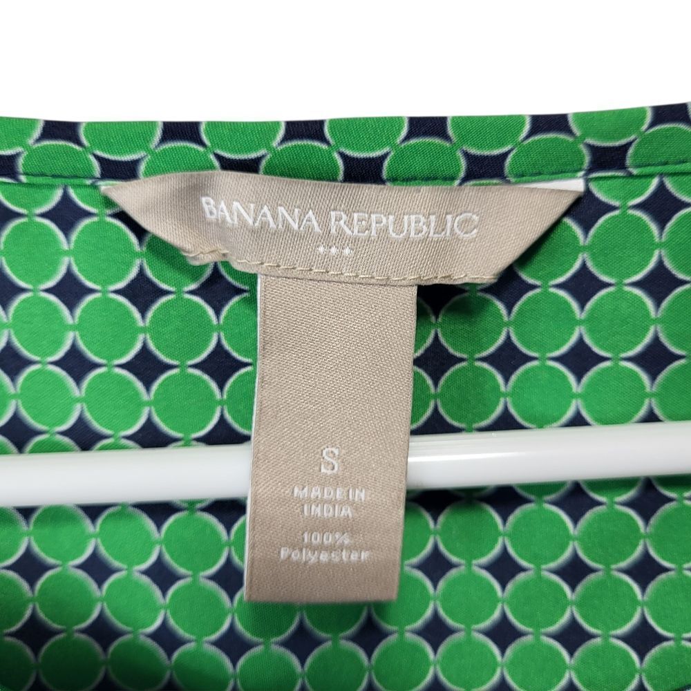 Banana Republic Geometric Circle Print Blouse, Green Navy,‎ Size Small - Picture 2 of 11